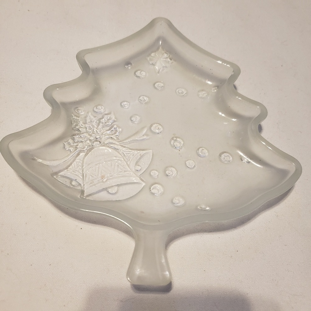 Frosted Christmas tree plate